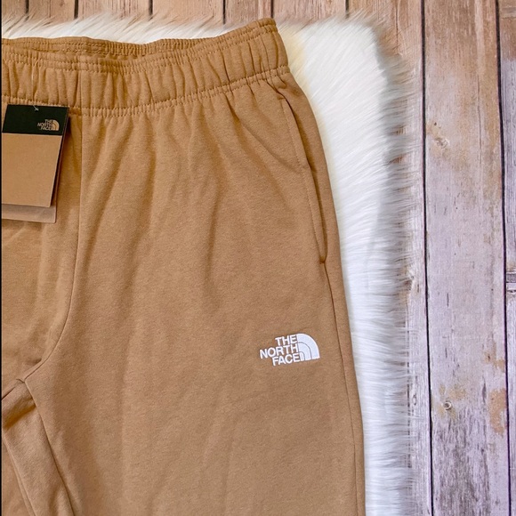 The North Face Women’s Evolution Cocoon Fit Sweatpants - Picture 3 of 8